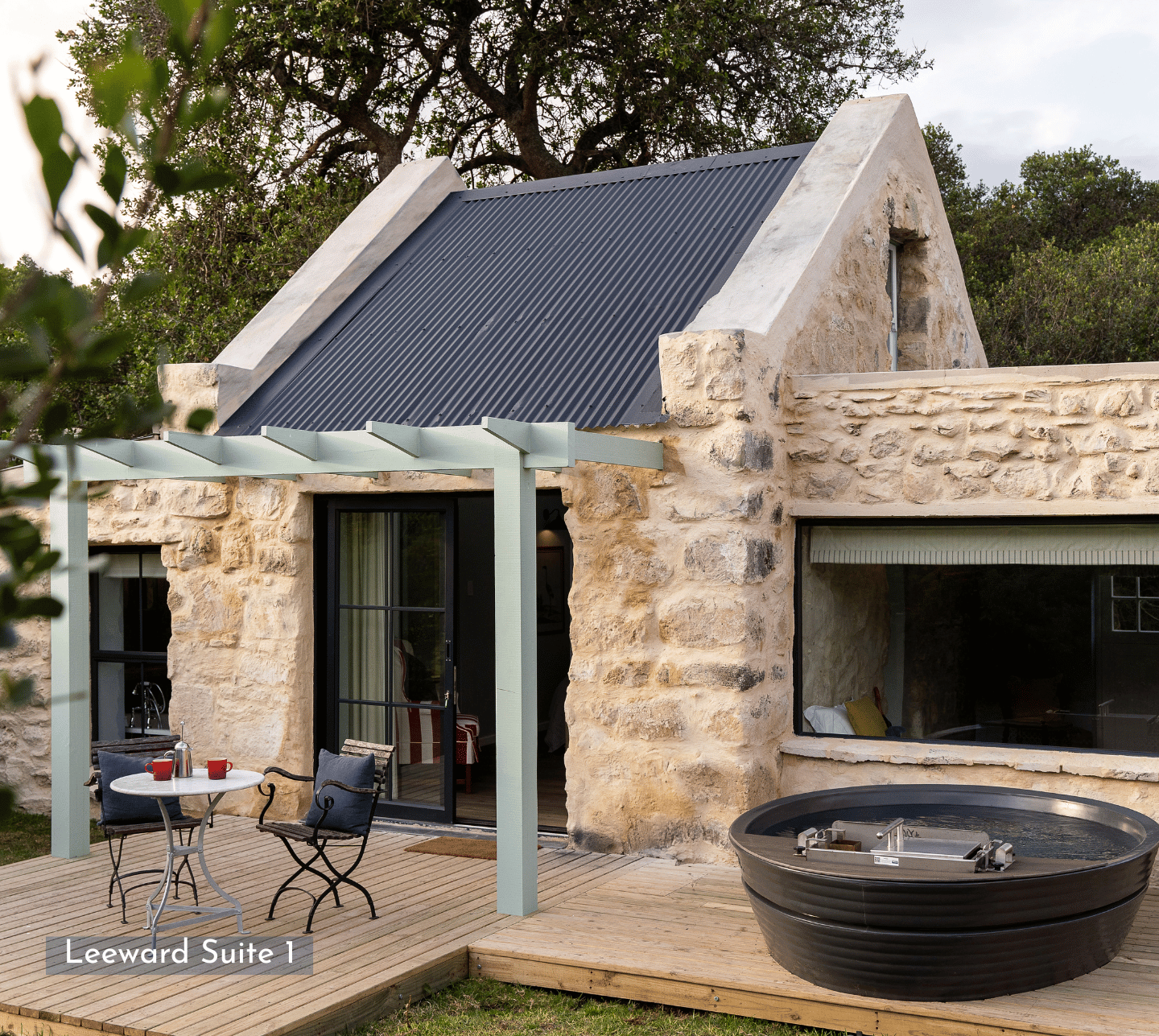 Leeward Suite 1